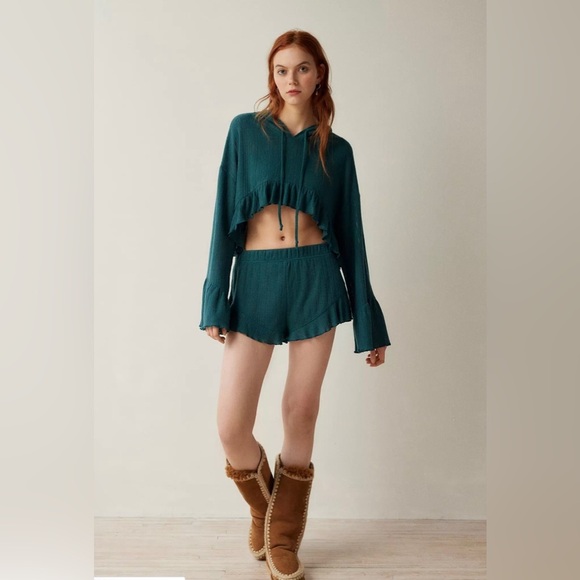 Out From Under NWOT Lizzie Ruffle Hooded Long Sleeves Top Size S - Picture 8 of 8